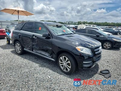 Czwarte zdjęcie samochodu z boku: 2016 MERCEDES-BENZ GLE 350 VIN:4JGDA5JB0GA741261 - miniatura