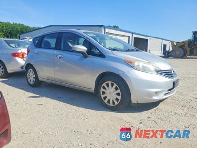 Czwarte zdjęcie samochodu z boku: 2015 NISSAN VERSA NOTE S PLUS VIN:3N1CE2CP4FL437727 - miniatura