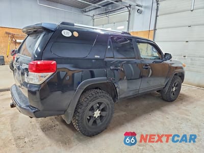 Trzecie zdjęcie samochodu z tyłu: 2010 TOYOTA 4RUNNER SR5 VIN:JTEBU5JR4A5030769 - miniatura