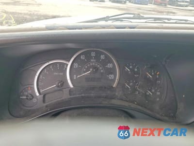 Zdjęcie 9 z 13 samochodu: 2003 CHEVROLET SUBURBAN C1500 VIN:3GNEC16Z33G128748 - miniatura