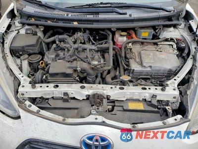 Zdjęcie 11 z 12 samochodu: 2015 TOYOTA PRIUS C TWO VIN:JTDKDTB35F1583173 - miniatura