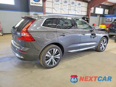 Trzecie zdjęcie samochodu z tyłu: 2022 VOLVO XC60 B6 INSCRIPTION VIN:YV4062RL9N1900997 - miniatura