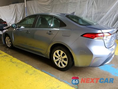 Drugie zdjęcie samochodu z przodu: 2021 TOYOTA COROLLA LE VIN:5YFEPMAE1MP234064 - miniatura
