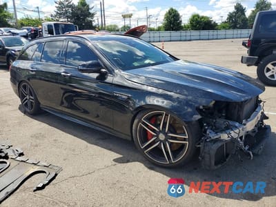 Czwarte zdjęcie samochodu z boku: 2020 MERCEDES-BENZ E 63 AMG-S 4MATIC VIN:W1KZH8KB1LA816331 - miniatura