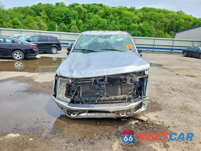Piąte zdjęcie samochodu w środku: 2019 FORD F250 SUPER DUTY VIN:1FT7W2B68KEE19438 - miniatura