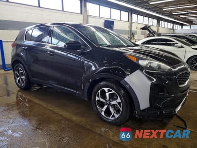 Czwarte zdjęcie samochodu z boku: 2020 KIA SPORTAGE LX VIN:KNDPM3AC3L7802633 - miniatura