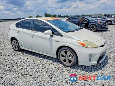 Czwarte zdjęcie samochodu z boku: 2013 TOYOTA PRIUS PERSONA SERIES SE VIN:JTDKN3DU5D1671091 - miniatura
