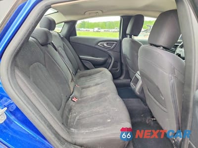 Zdjęcie 10 z 12 samochodu: 2015 CHRYSLER 200 LIMITED VIN:1C3CCCAB7FN642432 - miniatura