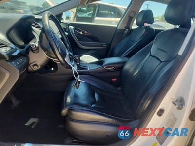 Zdjęcie 7 z 12 samochodu: 2017 HYUNDAI AZERA LIMITED VIN:KMHFH4JG4HA588315 - miniatura