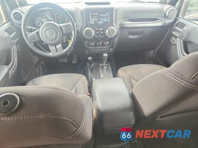 Zdjęcie 8 z 13 samochodu: 2013 JEEP WRANGLER UNLIMITED SAHARA VIN:1C4BJWEG3DL635829 - miniatura