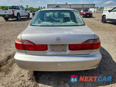 Zdjęcie 6 z 12 samochodu: 1998 HONDA ACCORD LX VIN:1HGCG5643WA044580 - miniatura