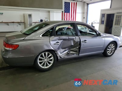 Trzecie zdjęcie samochodu z tyłu: 2007 HYUNDAI AZERA SE VIN:KMHFC46F27A192462 - miniatura