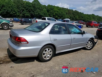 Trzecie zdjęcie samochodu z tyłu: 2001 HONDA ACCORD EX VIN:1HGCG65851A093251 - miniatura