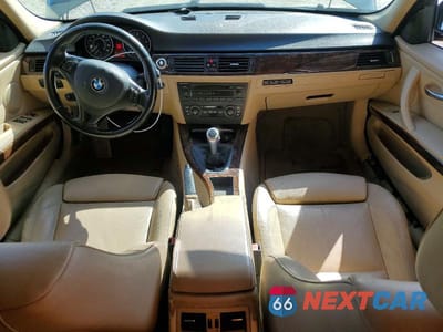 Zdjęcie 8 z 12 samochodu: 2006 BMW 325 VIN:WBAVB13566PS66259 - miniatura
