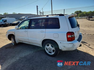 Drugie zdjęcie samochodu z przodu: 2005 TOYOTA HIGHLANDER LIMITED VIN:JTEEP21A450084007 - miniatura