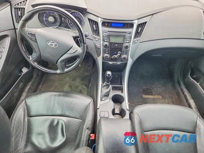 Zdjęcie 8 z 12 samochodu: 2013 HYUNDAI SONATA SE VIN:5NPEC4AC4DH747137 - miniatura