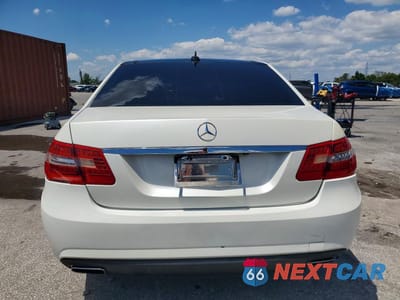 Zdjęcie 6 z 12 samochodu: 2013 MERCEDES-BENZ E 350 VIN:WDDHF5KB4DA724759 - miniatura