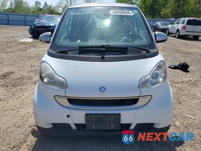 Piąte zdjęcie samochodu w środku: 2012 SMART FORTWO PURE VIN:WMEEJ3BA1CK574384 - miniatura