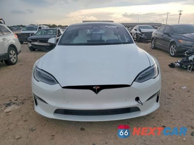 Piąte zdjęcie samochodu w środku: 2022 TESLA MODEL S VIN:5YJSA1E68NF459648 - miniatura