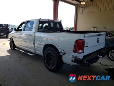 Drugie zdjęcie samochodu z przodu: 2019 RAM 1500 CLASSIC SLT VIN:1C6RR6TT9KS512179 - miniatura
