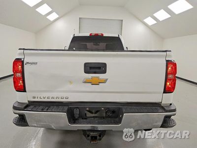 Zdjęcie 6 z 13 samochodu: 2017 CHEVROLET SILVERADO C2500 HEAVY DUTY VIN:1GC1CUEGXHF194635 - miniatura