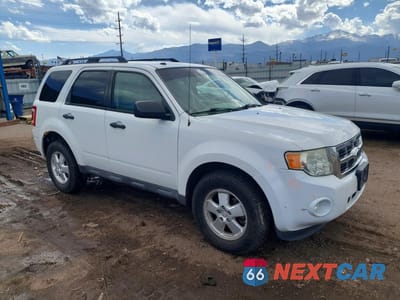 Czwarte zdjęcie samochodu z boku: 2012 FORD ESCAPE VIN:1FMCU9DG3CKB32669 - miniatura