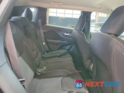 Zdjęcie 11 z 13 samochodu: 2015 JEEP CHEROKEE LATITUDE VIN:1C4PJMCS7FW793075 - miniatura