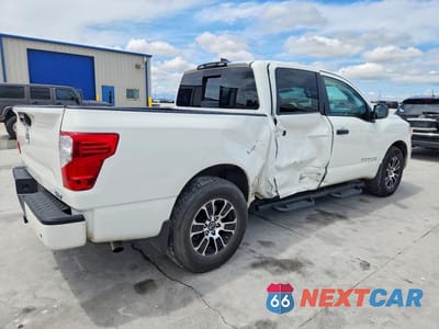 Trzecie zdjęcie samochodu z tyłu: 2023 NISSAN TITAN SV VIN:1N6AA1EF1PN107797 - miniatura