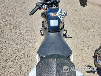 Zdjęcie 6 z 8 samochodu: 2017 KTM 390 DUKE VIN:MD2JPJ40XHC208570 - miniatura