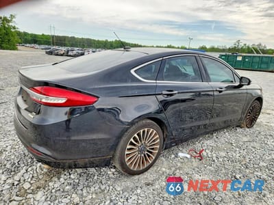 Trzecie zdjęcie samochodu z tyłu: 2018 FORD FUSION SE VIN:3FA6P0HD0JR229623 - miniatura