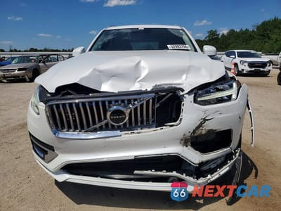 Piąte zdjęcie samochodu w środku: 2020 VOLVO XC90 T6 INSCRIPTION VIN:YV4A22PL5L1610594 - miniatura