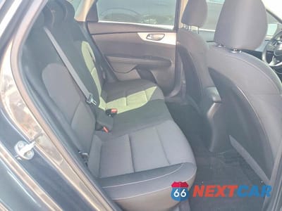 Zdjęcie 10 z 12 samochodu: 2023 KIA FORTE LXS VIN:3KPF24AD5PE585379 - miniatura