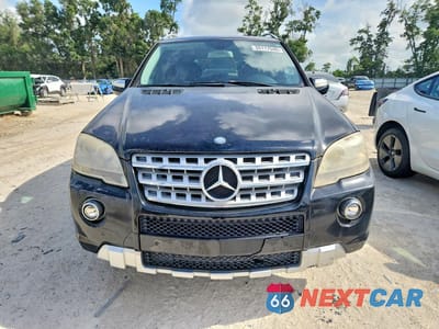 Piąte zdjęcie samochodu w środku: 2009 MERCEDES-BENZ ML 550 VIN:4JGBB72E29A454239 - miniatura