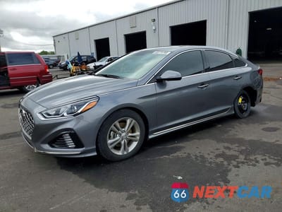 2018 HYUNDAI SONATA SPORT 5NPE34AF2JH668488 - główne zdjęcie licytacji z USA - miniatura