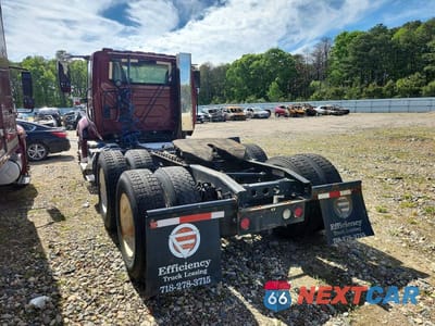 Trzecie zdjęcie samochodu z tyłu: 2018 INTERNATIONAL PROSTAR - SEMI TRUCK VIN:3HSDJSNR8JN421949 - miniatura