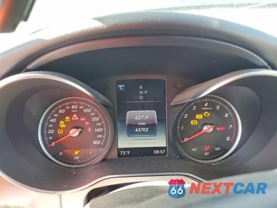 Zdjęcie 9 z 12 samochodu: 2015 MERCEDES-BENZ C 300 4MATIC VIN:55SWF4KB1FU019082 - miniatura
