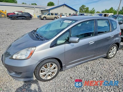 2010 HONDA FIT SPORT JHMGE8H4XAS015535 - główne zdjęcie licytacji z USA - miniatura