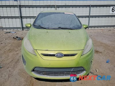Piąte zdjęcie samochodu w środku: 2011 FORD FIESTA SE VIN:3FADP4EJ9BM162110 - miniatura