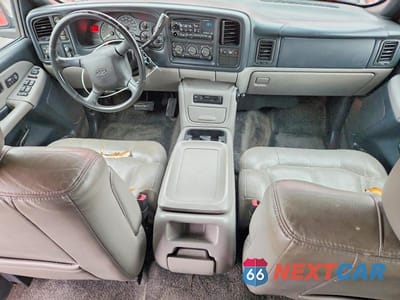 Zdjęcie 8 z 13 samochodu: 2001 CHEVROLET SUBURBAN K1500 VIN:3GNFK16T11G163434 - miniatura