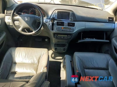 Zdjęcie 8 z 13 samochodu: 2006 HONDA ODYSSEY EXL VIN:5FNRL38736B102498 - miniatura