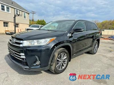 2019 TOYOTA HIGHLANDER HYBRID XLE 5TDJGRFH9KS062515 - główne zdjęcie licytacji z USA - miniatura