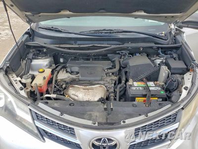Zdjęcie 12 z 13 samochodu: 2014 TOYOTA RAV4 LE VIN:2T3BFREV2EW181914 - miniatura