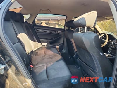 Zdjęcie 10 z 12 samochodu: 2019 HONDA ACCORD LX VIN:1HGCV1F14KA128325 - miniatura