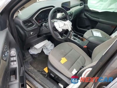 Zdjęcie 8 z 13 samochodu: 2021 FORD ESCAPE SE VIN:1FMCU0G62MUB20565 - miniatura