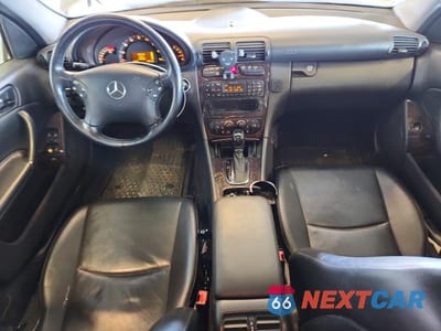 Zdjęcie 8 z 12 samochodu: 2002 MERCEDES-BENZ C 240 VIN:WDBRF61J82F252531 - miniatura