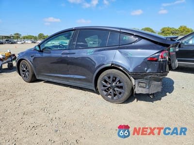 Drugie zdjęcie samochodu z przodu: 2023 TESLA MODEL X VIN:7SAXCAE58PF424945 - miniatura
