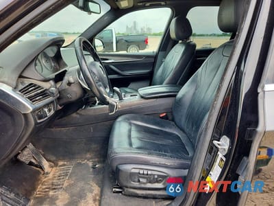 Zdjęcie 7 z 13 samochodu: 2018 BMW X5 SDRIVE35I VIN:5UXKR2C56J0X09291 - miniatura
