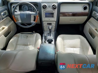 Zdjęcie 8 z 12 samochodu: 2006 LINCOLN ZEPHYR VIN:3LNHM26106R640376 - miniatura