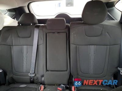 Zdjęcie 10 z 13 samochodu: 2024 HYUNDAI TUCSON SEL VIN:5NMJBCDE2RH428803 - miniatura