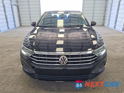 Piąte zdjęcie samochodu w środku: 2019 VOLKSWAGEN JETTA S VIN:3VWCB7BU5KM159383 - miniatura